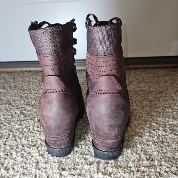 Sorel Lexie Wedge Booties size 8.5 Brown/Deep Maroon - Picture 2 of 6